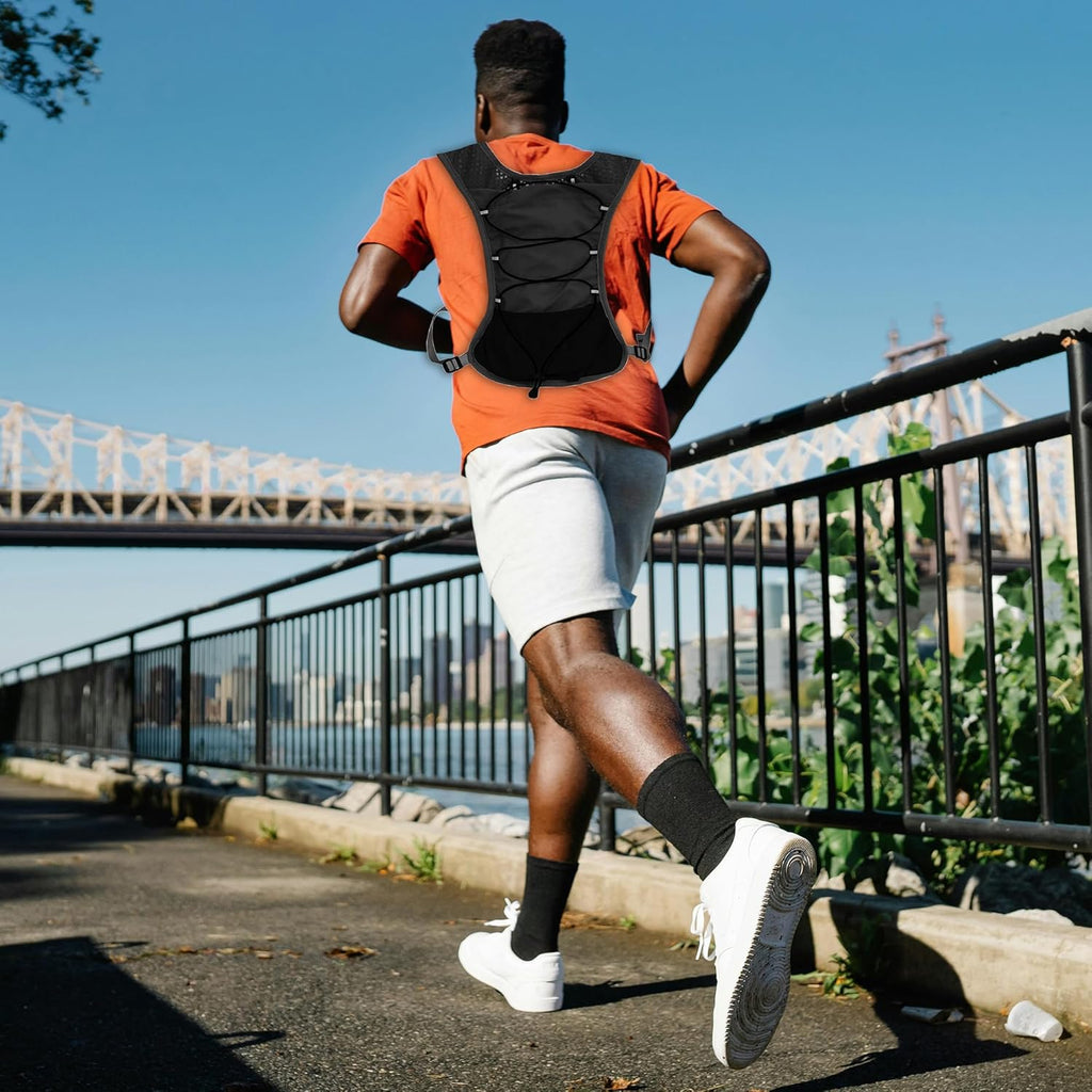 Ultra Lightweight Running Hydration Vest 2L Bladder 6 Pocket Pack 103g