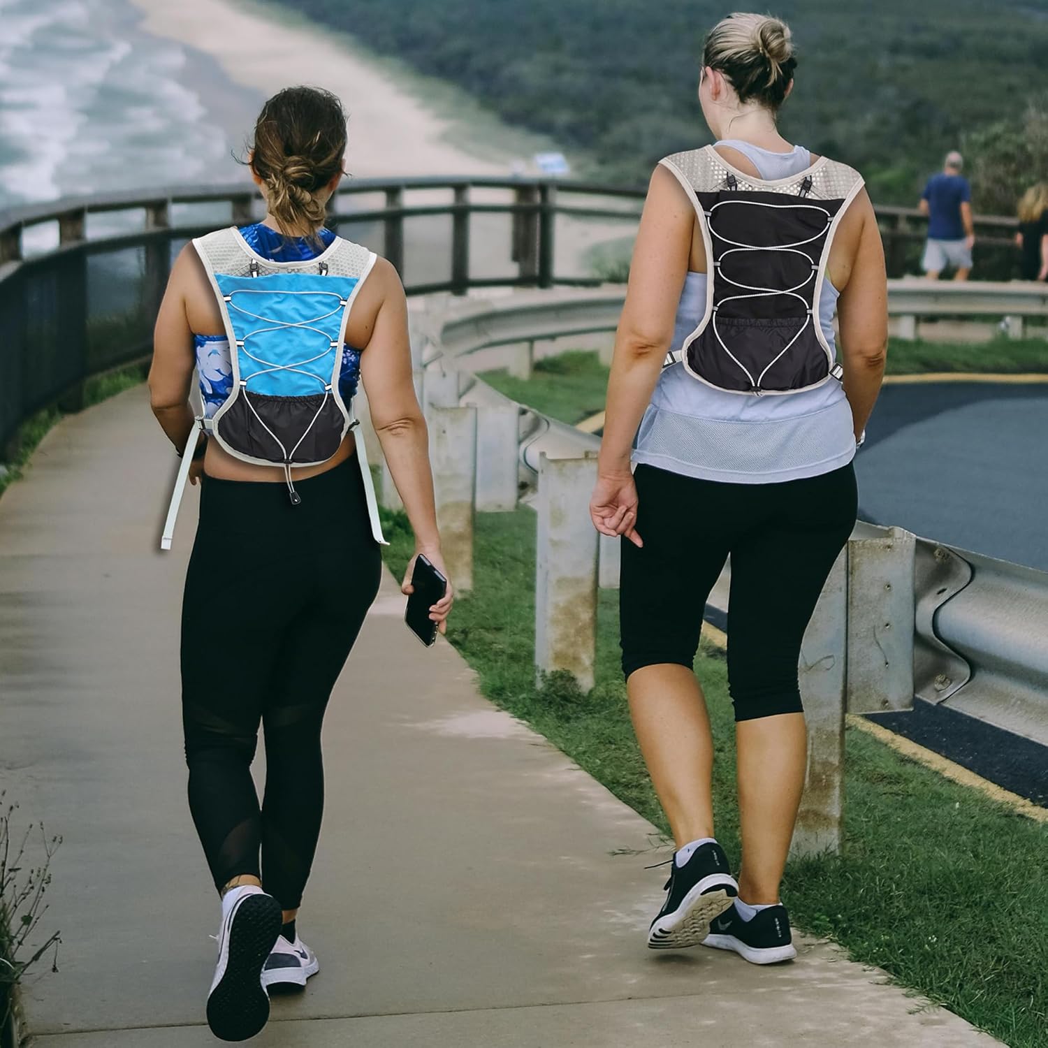 Ultra Lightweight Running Hydration Vest 2L Bladder 6 Pocket Pack 103g