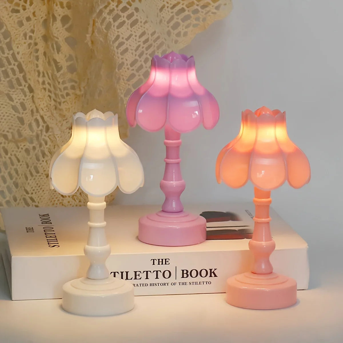 Pagoda Flower LED Table Lamp Battery Desk Night Light Modern Bedroom Decor